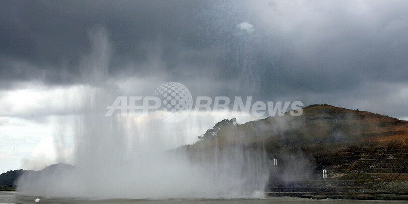 パナマ運河の拡張工事始まる