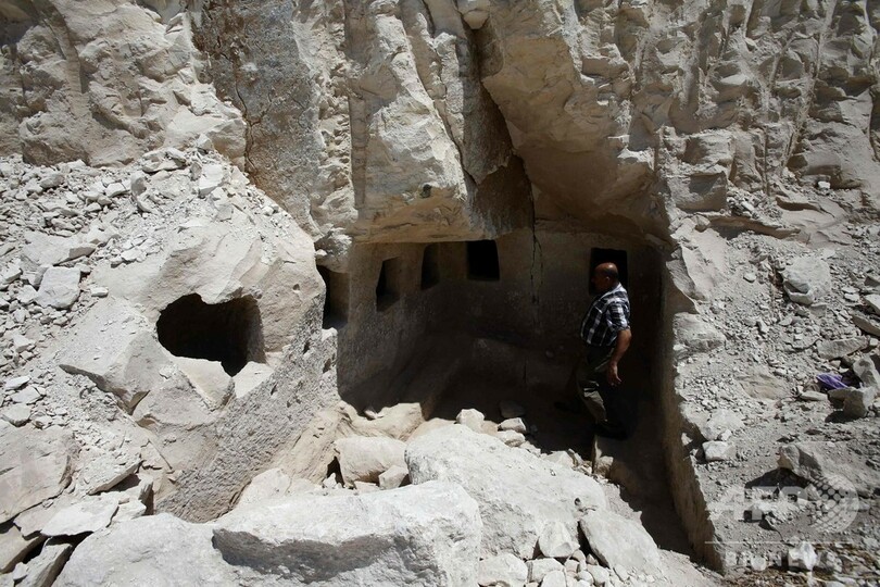 2千年前の古代ローマの墓発見、パレスチナで道路工事中に