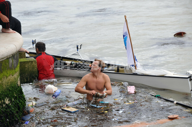 水の都ベネチアで伝統のボートレース、イタリア
