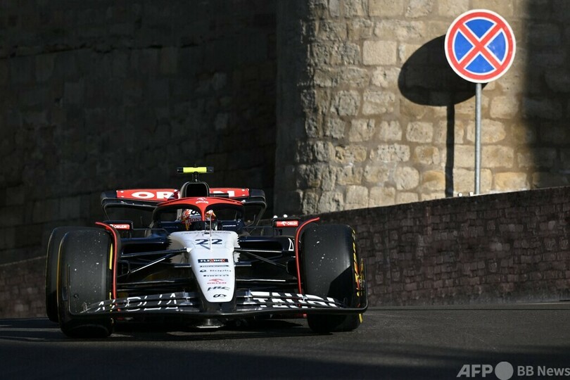 ペレスがスプリント制す、フェルスタッペンは怒り アゼルバイジャンGP
