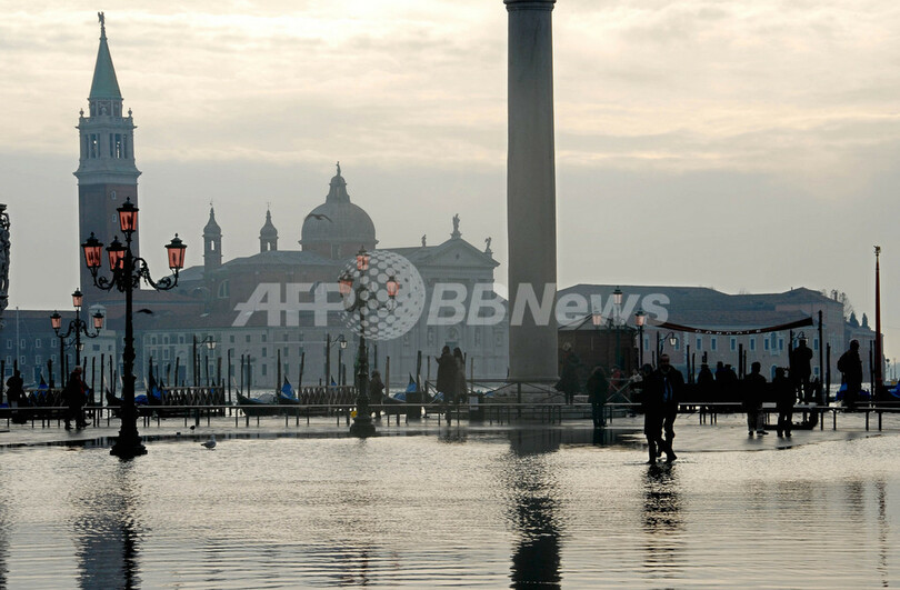 水没2日目を迎えた「水の都」ベネチア