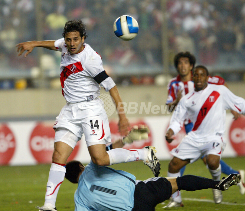 W杯予選 ペルー ホームでパラグアイと引き分ける