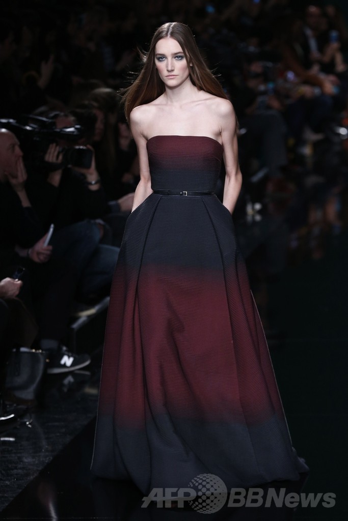  ＜14/15年秋冬パリコレクション＞エリー・サーブ