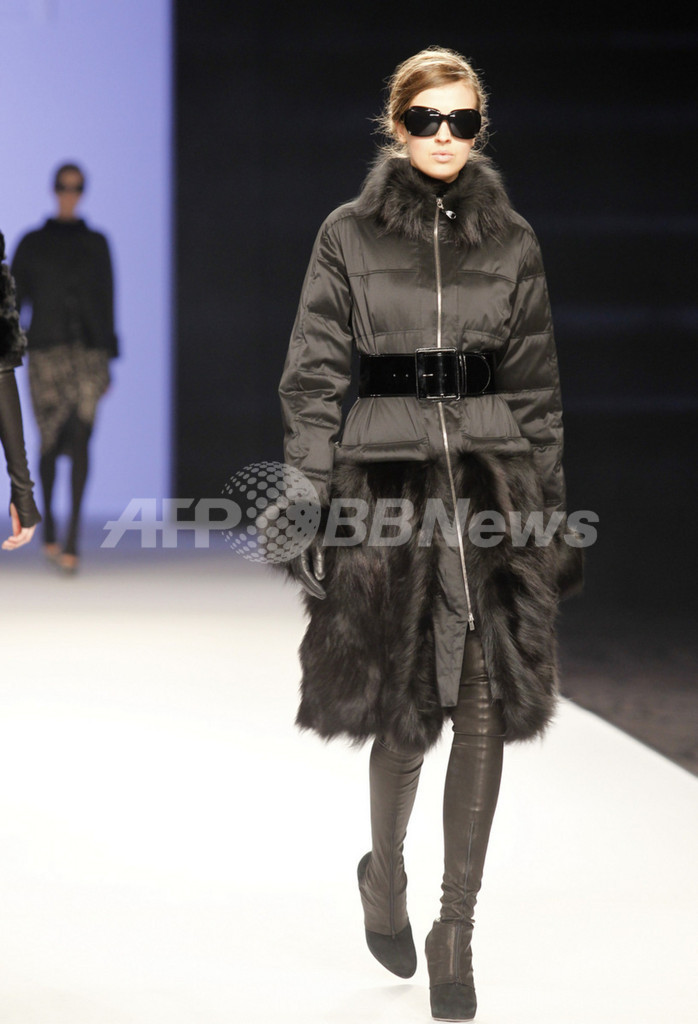 ＜13/14年秋冬東京コレクション＞タエ・アシダ