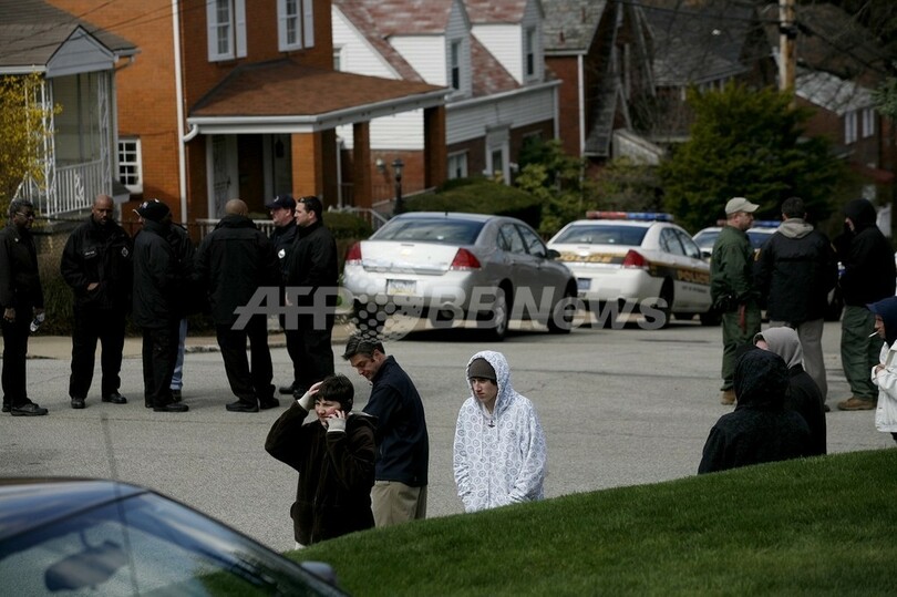 米ペンシルベニア州で銃撃戦、警官3人死亡　　