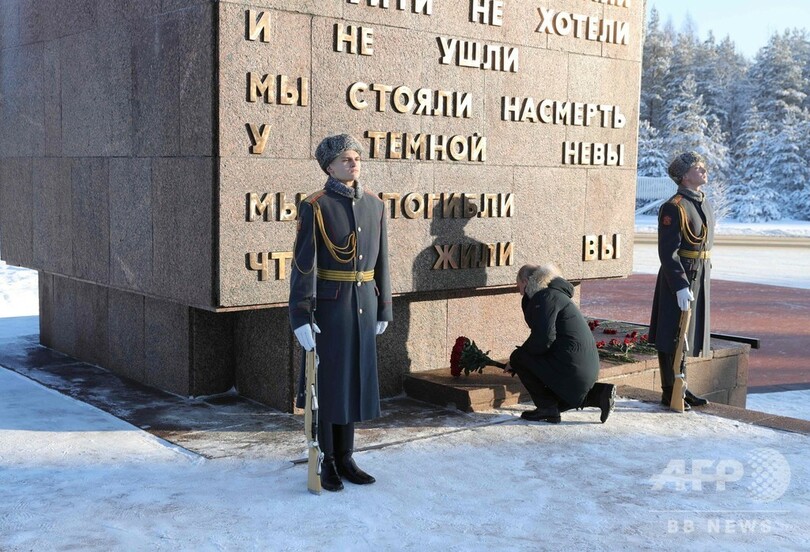 レニングラード解放75周年、プーチン氏「不屈の精神」たたえる