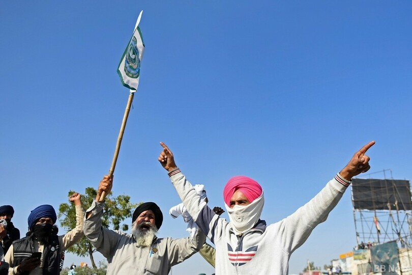 インド農家ら2日連続デモ行進、農業改革に反発 警察と衝突