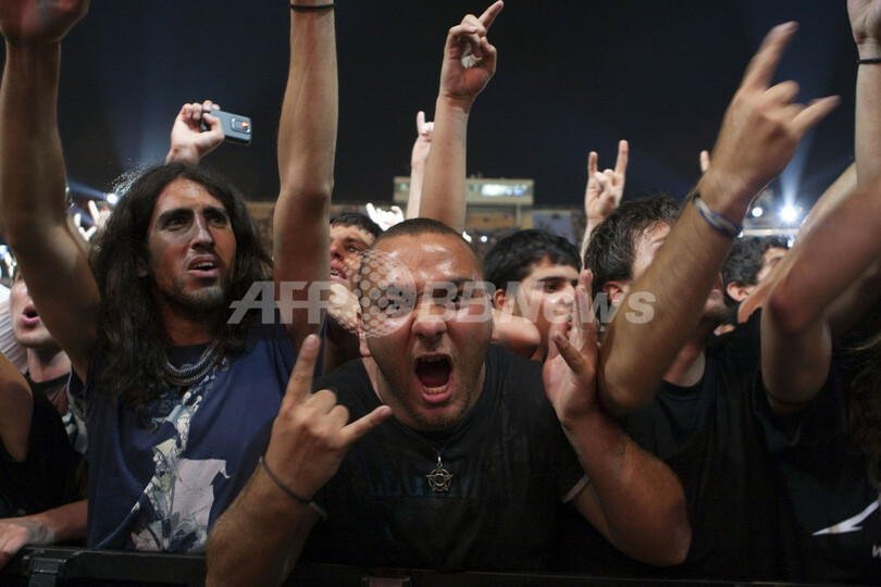 メタリカ、テルアビブで熱いパフォーマンス