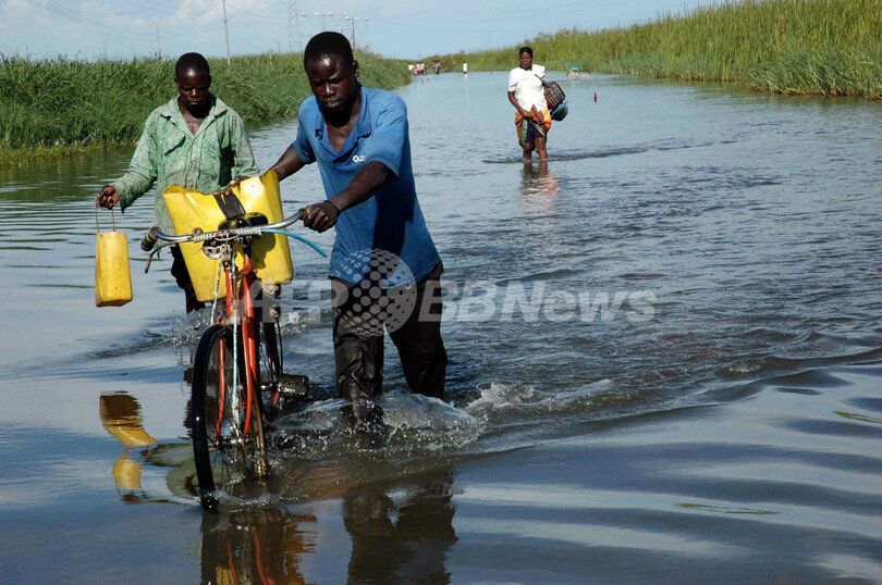 大洪水で疫病まん延の恐れ、アフリカ緊急支援アピール