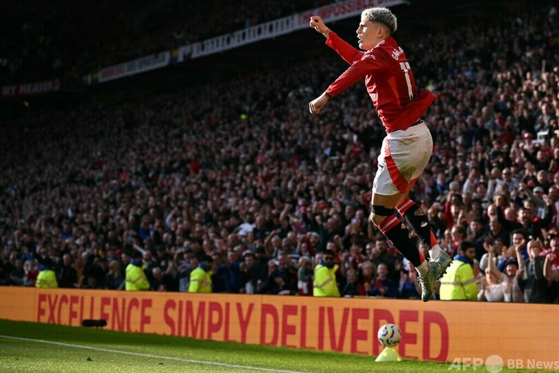 アーセナルが今季初黒星、マンUは勝利で監督への重圧和らげる