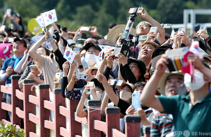 韓国、国産ロケット打ち上げ 衛星の軌道投入に成功