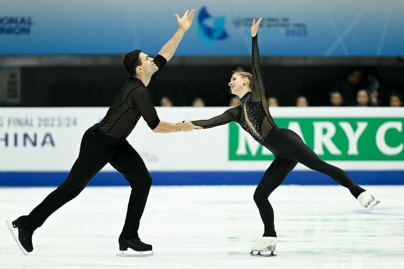 坂本花織、今季世界最高でSP首位発進 GPファイナル