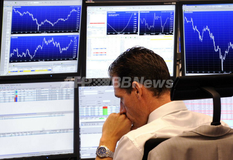 世界株安の連鎖とまらず、日本では3年2か月ぶりの安値