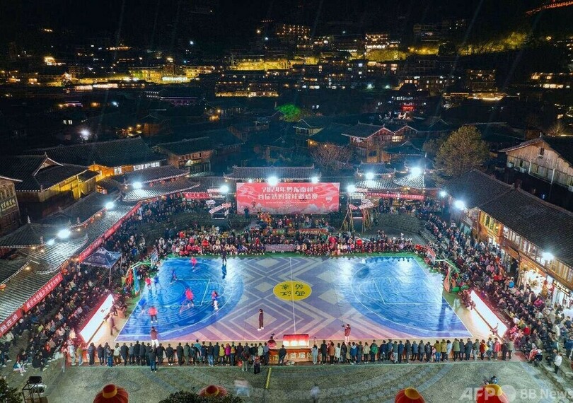 山から沸き立つ歓声「姑ママバスケットボール大会」・中国