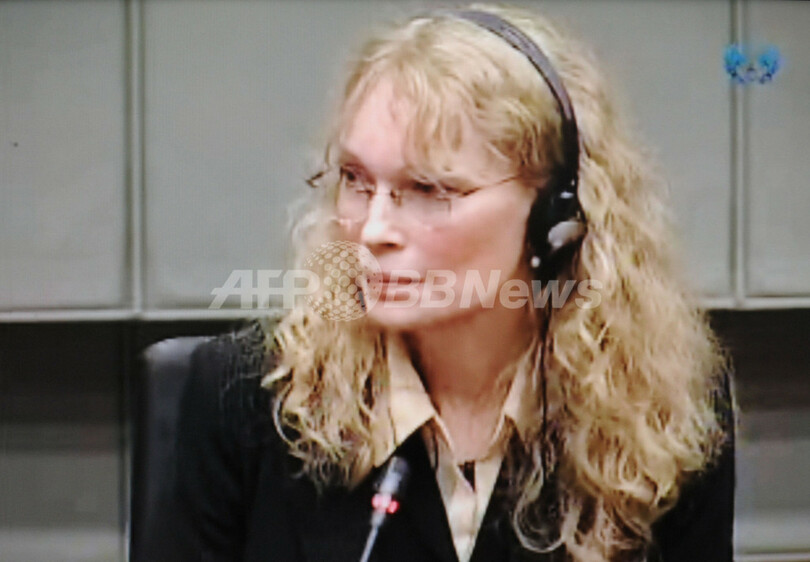 「キャンベルさんは大統領からのダイヤと認識」、M・ファローさんが証言