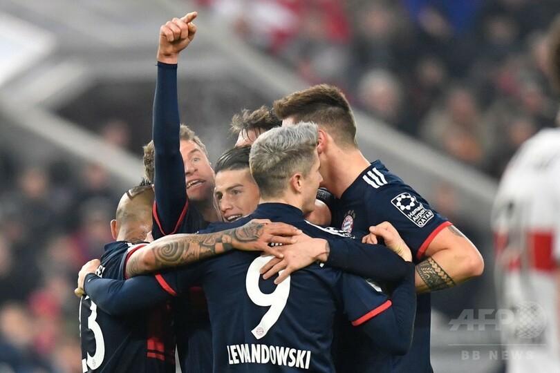 バイエルン独走態勢、終盤のドラマ制してシュツットガルトに勝利