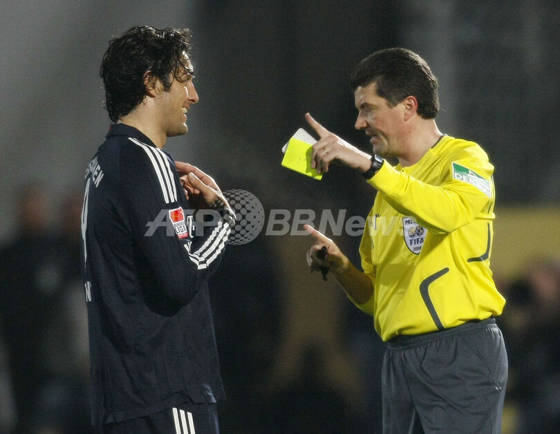 バイエルン レバークーゼン下し2位浮上