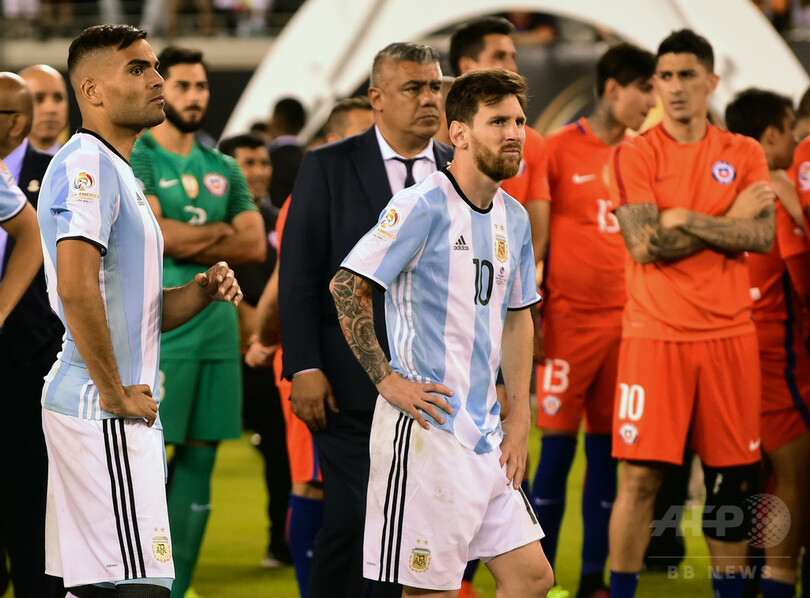 メッシ、アルゼンチン代表引退を表明