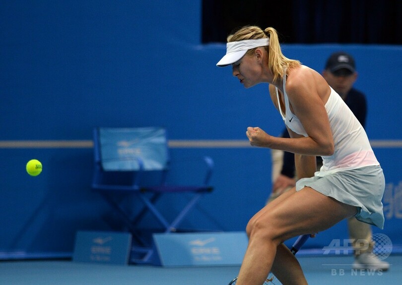 シャラポワ快勝で2回戦進出、中国オープン