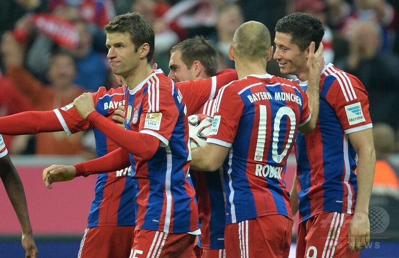 バイエルンがロッベンの決勝PKで勝利、ドルトムントは5連敗