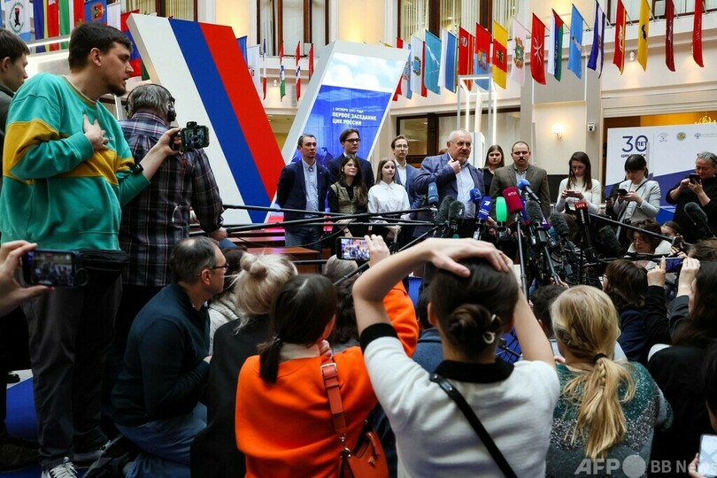 プーチン氏の対抗馬、選管に署名提出 ロシア大統領選