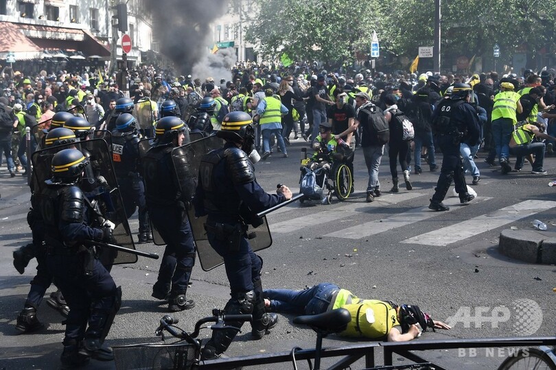 仏「黄ベスト」23週目、パリで200人以上逮捕 ノートルダム大聖堂周辺はデモ禁止に