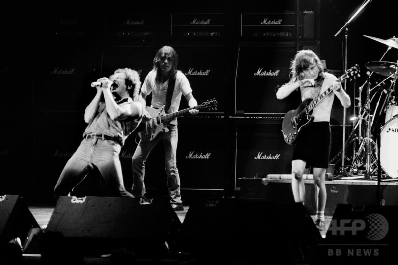 「AC/DC」のマルコム・ヤングさん死去、64歳