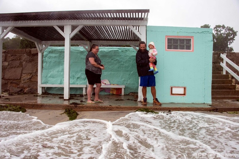 米東海岸に熱帯暴風雨「アンリ」上陸 数万世帯が停電