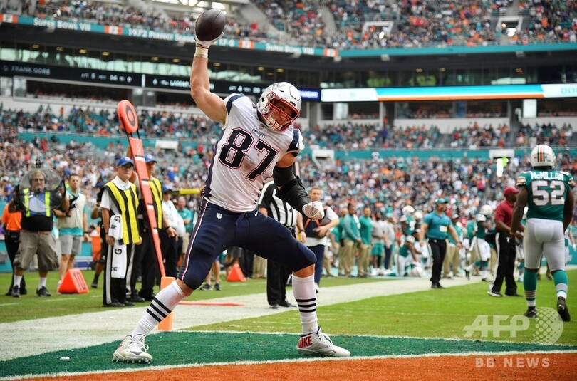 ドルフィンズが「命知らず」なラストプレーでペイトリオッツ撃破