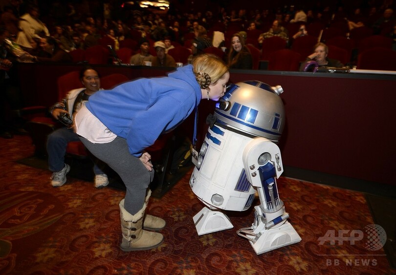 「スター・ウォーズ」新作、公開初日夜の興収69億円 記録更新