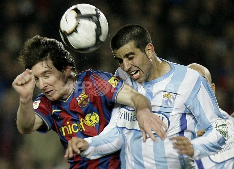 FCバルセロナ マラガを下し首位を堅持