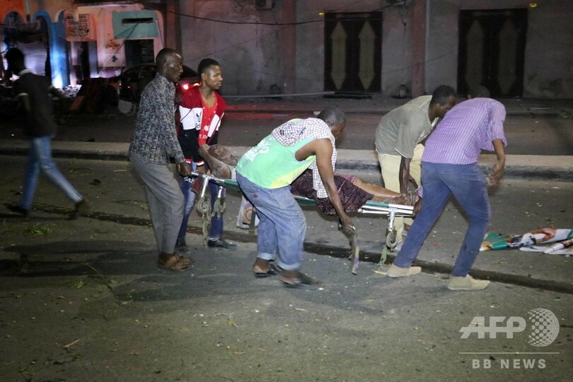 ソマリア首都で過激派襲撃、19人死亡 100人超負傷
