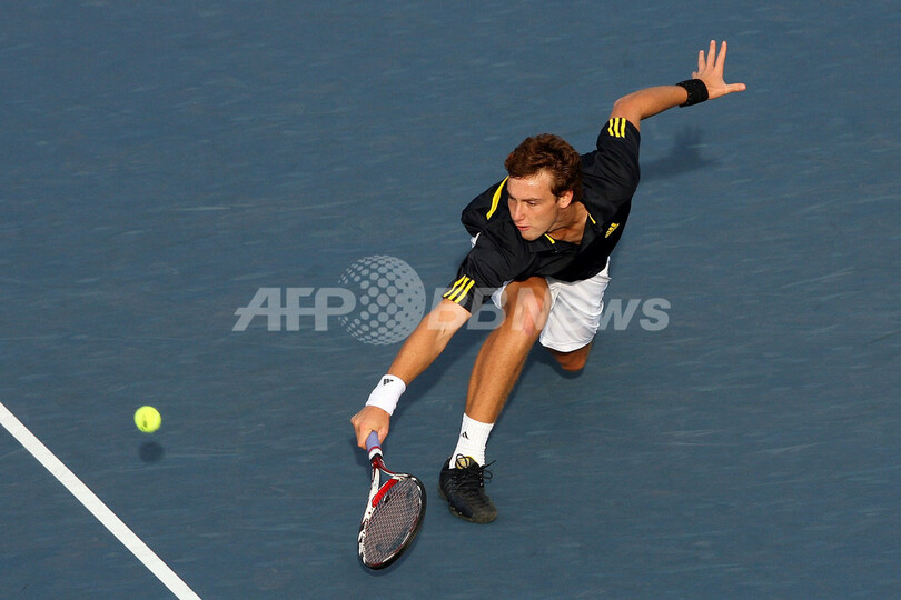 ガルビス ヨハンソンを下し2回戦進出