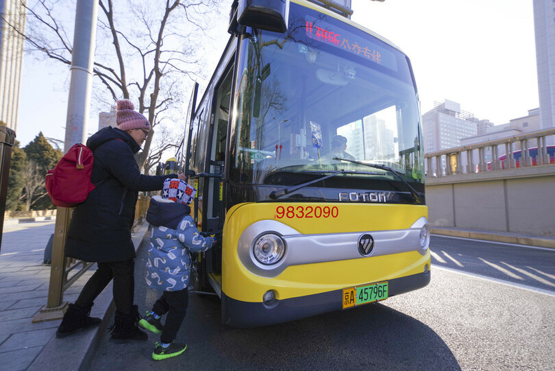 新エネ車専用ナンバープレート搭載のバス　北京で運行開始
