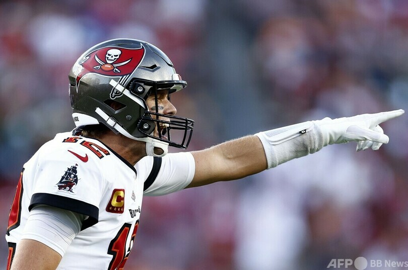 パッカーズ勝利、ロジャースがブレイディとの名QB対決制す