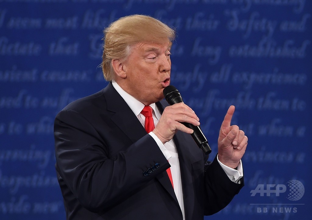 トランプ氏の弁明「更衣室の雑談」に米スポーツ選手ら憤慨 トランプ氏の弁明「更衣室の雑談」に米スポーツ選手ら憤慨