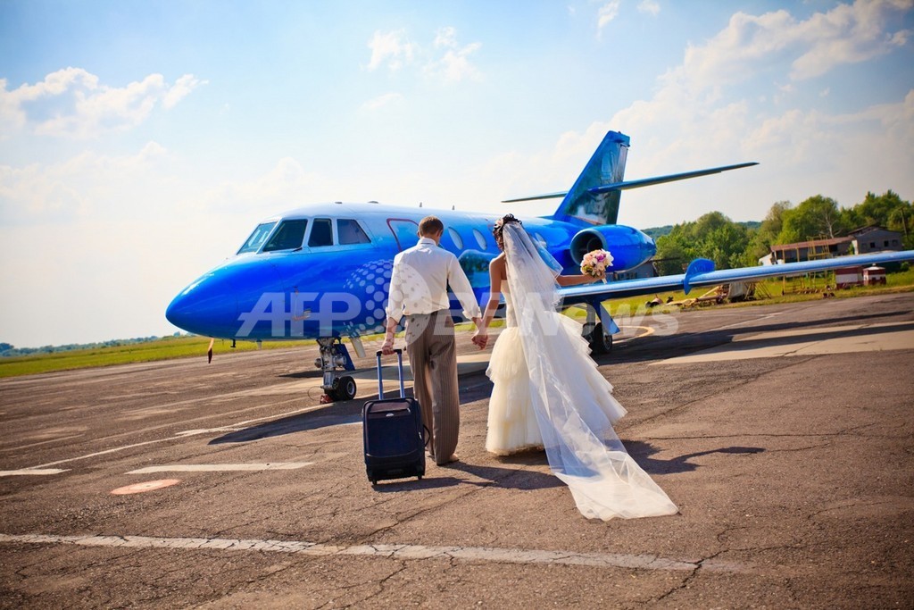 世界一 浮ついた 国民は 客室乗務員に 機内恋愛 アンケート 写真1枚 国際ニュース Afpbb News