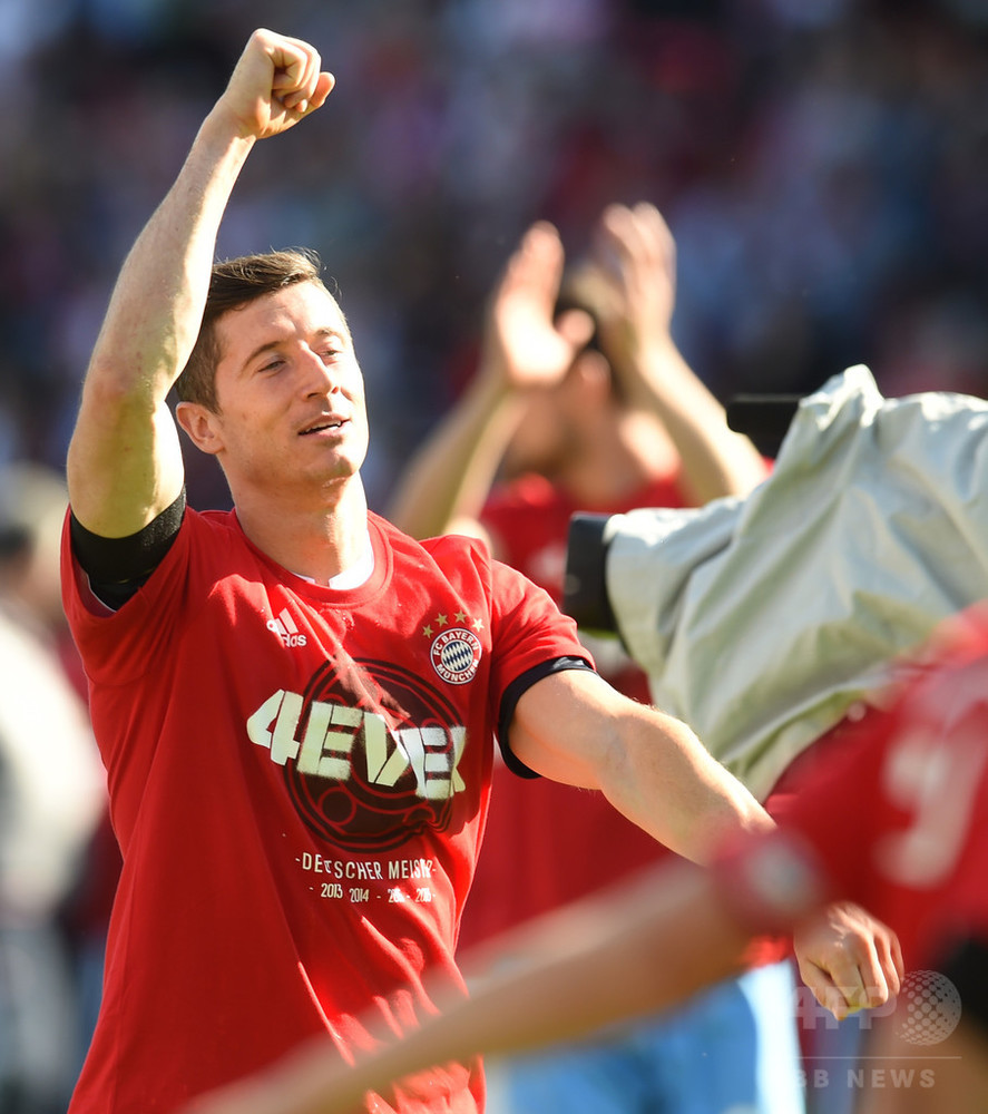バイエルンがブンデス史上初の4連覇、レワンドフスキの活躍でインゴルシュタット撃破 写真9枚 国際ニュース:AFPBB News