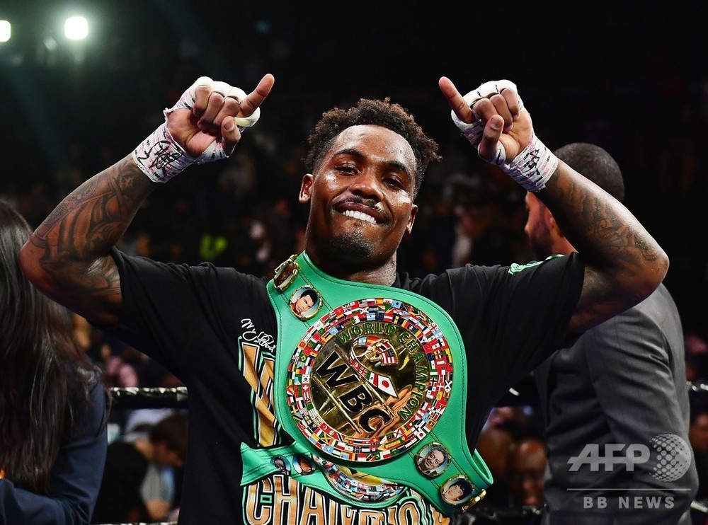 ジャーモール・チャーロがTKOでタイトル防衛、岩佐はIBF王座奪還 写真5