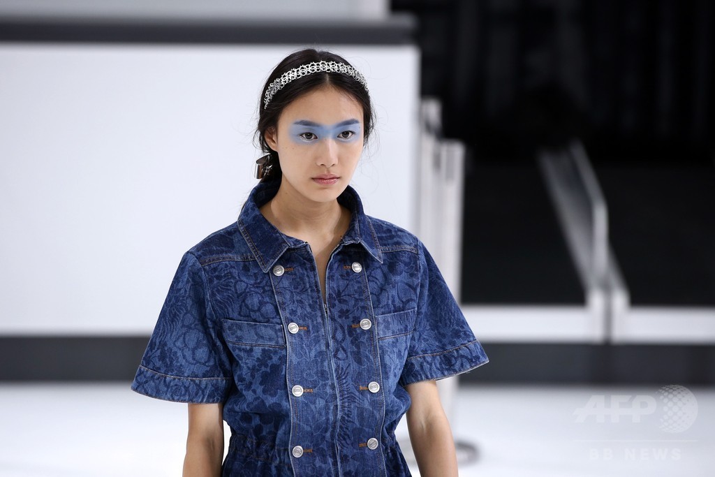 「シャネル」16年春夏コレクション