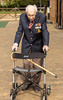 英国の退役軍人トム・ムーアさん（2020年4月14日提供）。(c)AFP PHOTO / MAYTRIX GROUP / HANDOUT 