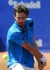 男子テニス、バルセロナ・オープン（Barcelona Open Banc Sabadell 2014）シングルス準決勝。リターンを狙うエルネスツ・ガルビス（Ernests Gulbis、2014年4月26日撮影）。(c)AFP/JOSEP LAGO