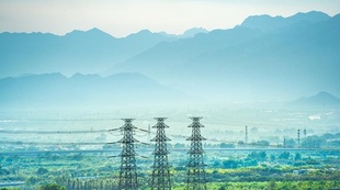 【三里河中国経済観察】中国、新型電力網に5兆元超投資へ