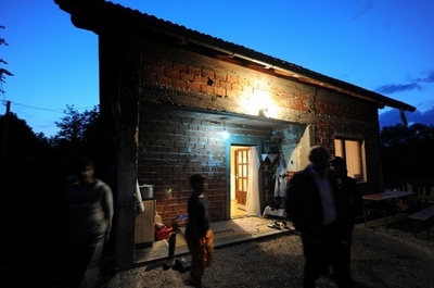 ボスニアの少女監禁虐待事件、被告に禁錮2年の刑