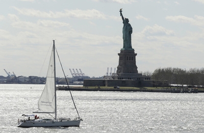 入国禁止令後の米旅行予約、前年比6.5%減 対象国以外でも手控え