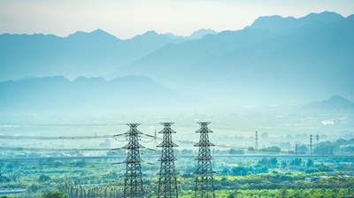 【三里河中国経済観察】中国、新型電力網に5兆元超投資へ