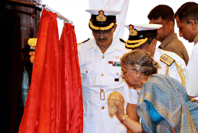 インド初の国産原子力潜水艦が進水