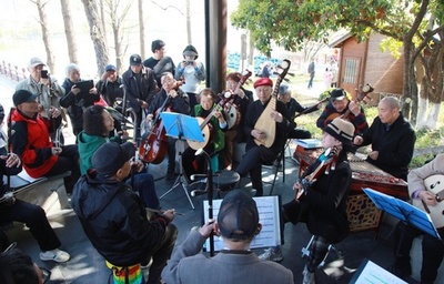 過去5年で中国人の1人当たり平均寿命が1.1歳上昇 79歳に