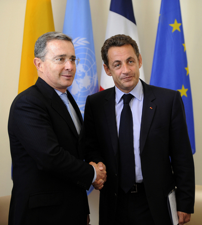 コロンビア、FARCとの人質解放交渉でサルコジ仏大統領に関与を要請へ