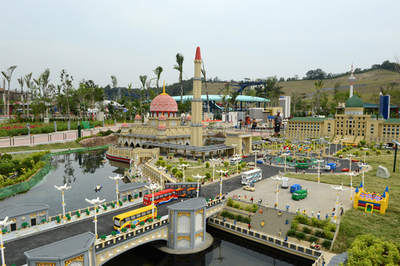 アジア初の「レゴランド」、マレーシアでオープン